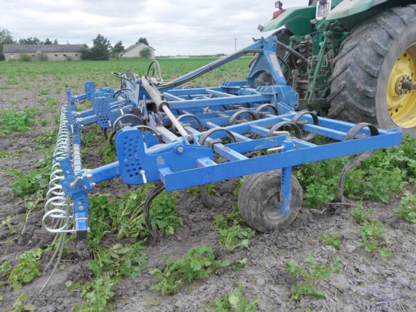 Blade cultivator T-REX 4-rows