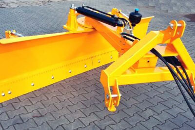 Heavy duty dozer blade