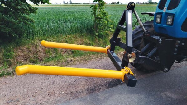 Mechanical, multi purpose bale carrier for the standard