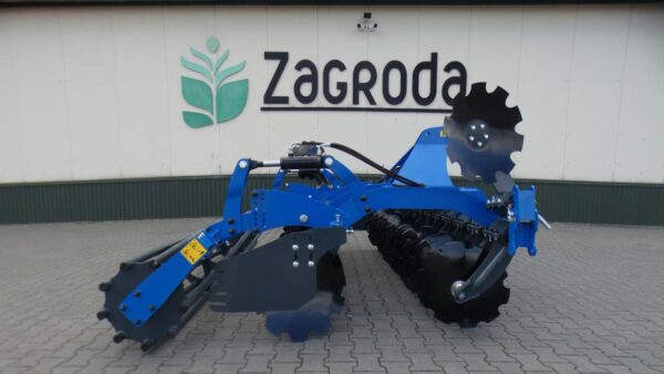Mounted disc harrow RX with rubber disc protection and mechanical depth adjustment