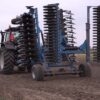 Mounted disc harrow with rubber disc protection, hydraulic folding - (trailed option) - Image 3