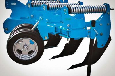 Subsoiler with possibility of tines spacing modification, Michel type tines