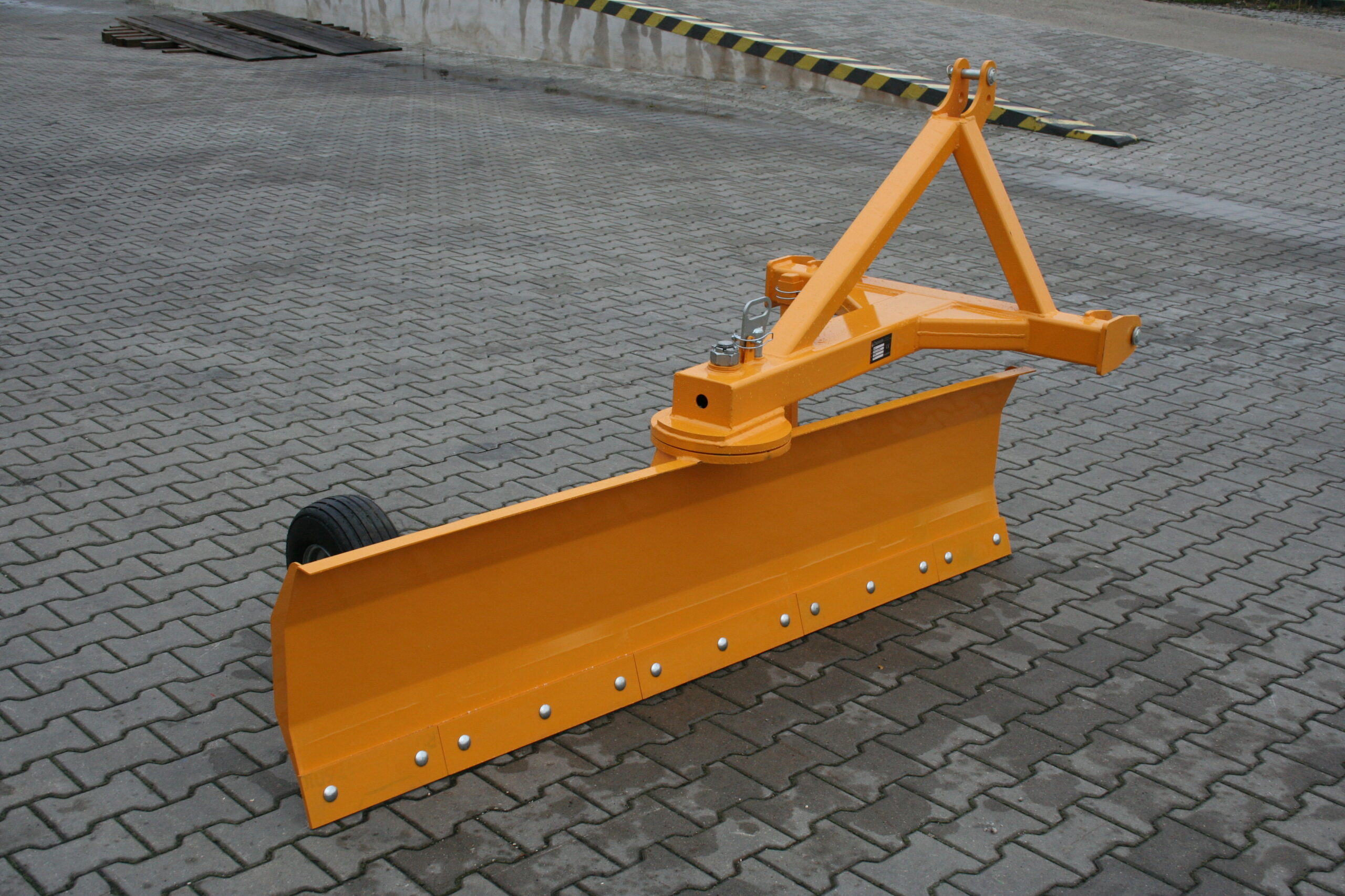 Zgarniacz mechaniczny, lekki - obrazek 6